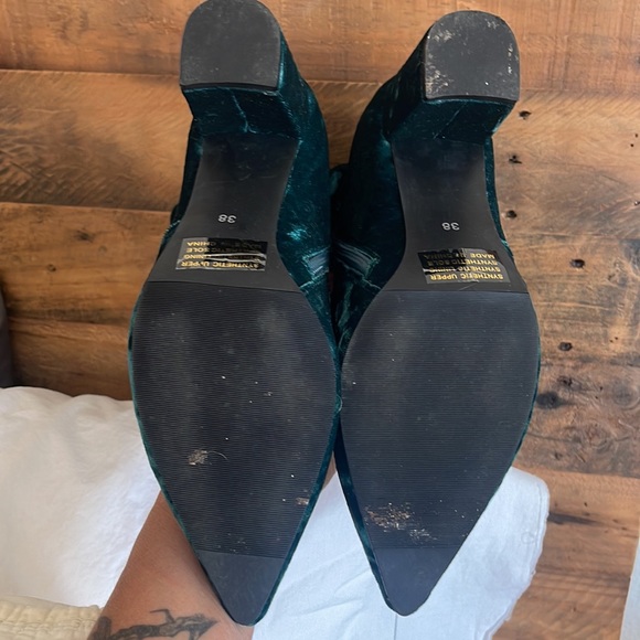 Crushed velvet green boot - Picture 2 of 7